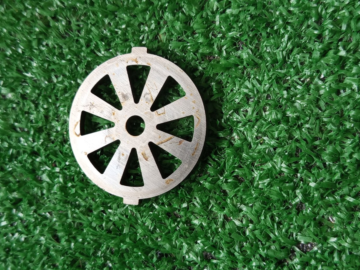 Решетка прорезная для мясорубки Leran MG-150G