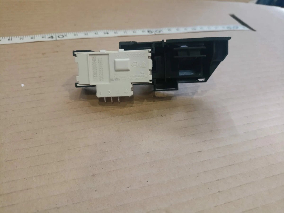 Замок для стиральной машины Leran WTL 52127, WTL 46106 (17438100005405)