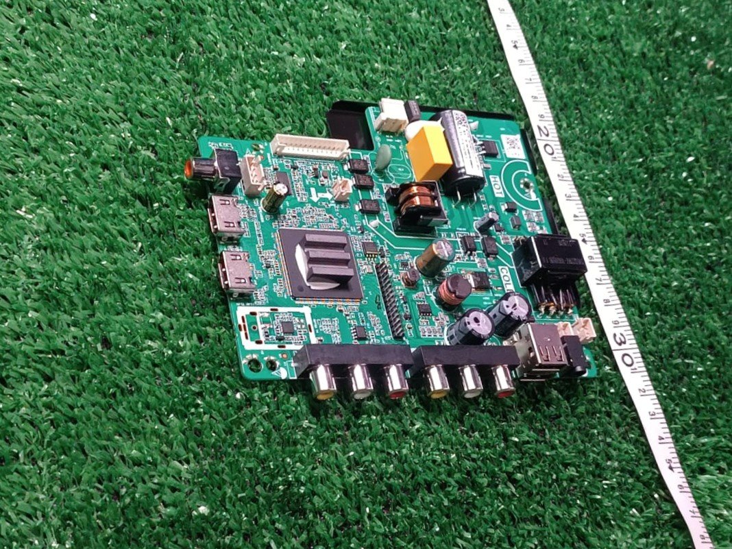 Main плата (260104037313) для телевизора Blackton PCB 24F32B / BT 24F32B