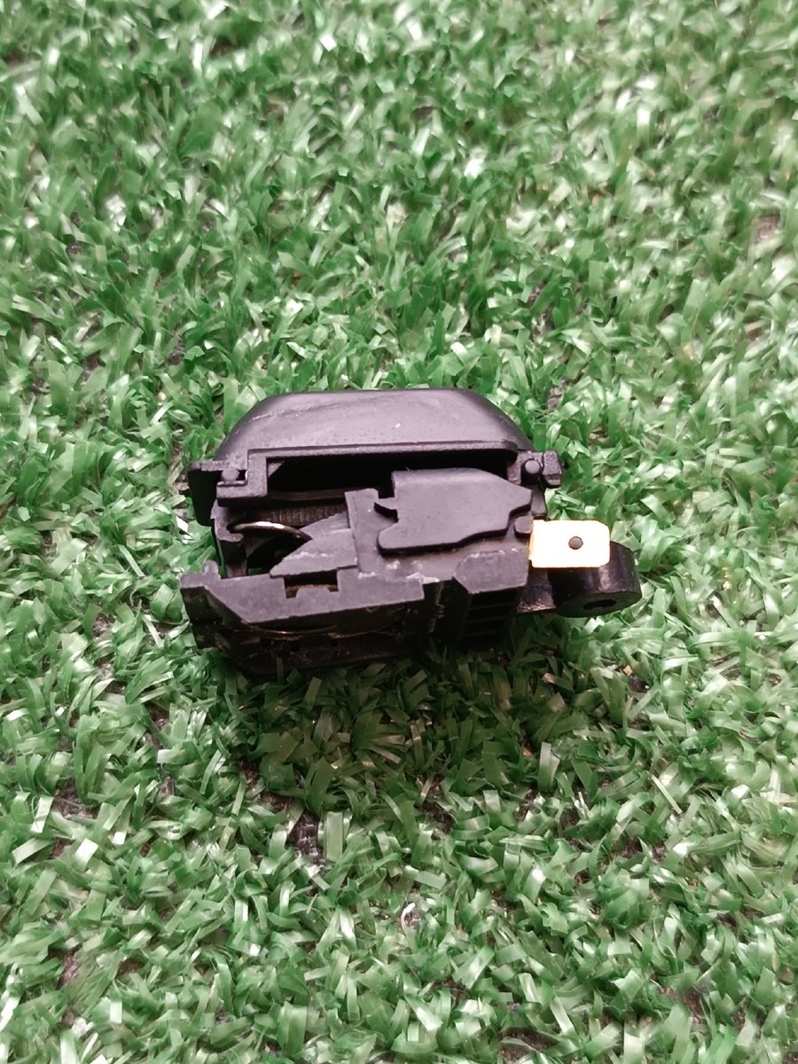 Кнопка включения вс сборе для чайника GoodHelper KPS-185C