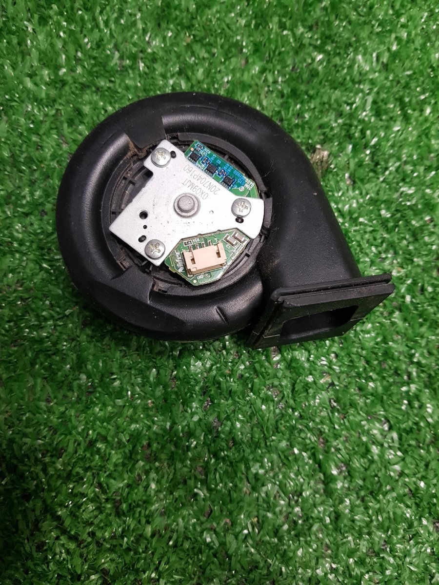 Модуль боковой щетки для робота пылесоса Polaris PVCR 1020 / 1090 / 1026 / 1226 / 0726 / 3200 / 1050 / 1028 / 1229 / 3400 / 3700 / 4105
